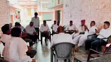 खींवसर: खींवसर विधायक रेवंतराम डांगा के पालड़ी व्यासा स्थित निवास पर दीपावली स्नेह मिलन का कार्यक्रम आयोजित