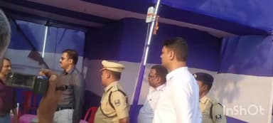 उदाकिशुनगंज: किशनगंज अनुमंडल प्रशासन ने अनुमंडल क्षेत्र में बनाए गए चेक पोस्ट का किया निरीक्षण