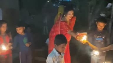 अजयगढ़: अजयगढ़ में दीपावली का उल्लास, नगर अध्यक्ष ने आदिवासी बच्चों के साथ मनाया त्योहार