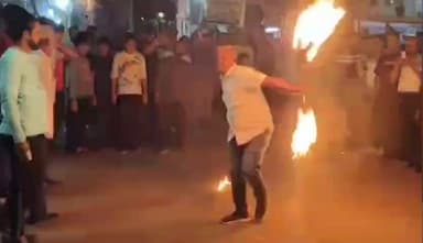 बीकानेर: बीकानेर में दीपावली पर 250 साल पुरानी बन्नाटी परंपरा का साहसिक आग खेल दर्शकों को रोमांचित करता है