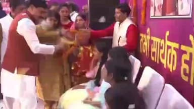 बैरसिया: मुख्यमंत्री मोहन यादव ने भोपाल में बेटियों संग मनाई दीपावली, उपहार भी दिए