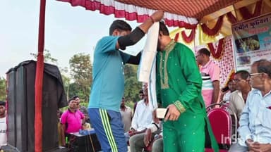 বরজোড়া: তাজপুরে হাইস্কুল ময়দানে গ্রামীণ ফুটবল টুর্নামেন্টের ফাইনাল খেলার শুভ উদ্বোধনে যোগ দিলেন বড়জোড়ার বিধায়ক অলোক মুখার্জি