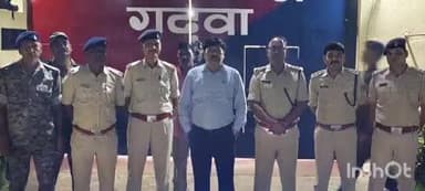 गढ़वा: गढ़वा मंडल कारा में एसडीएम और एसडीपीओ के नेतृत्व में बीती रात हुई औचक छापेमारी