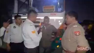 हापुड़: मेरठ रोड पर अत्यधिक शराब के नशे में रोडवेज बस चला रहे चालक को यातायात पुलिस ने पकड़ा, बस को किया सीज