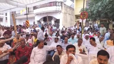 मिर्ज़ापुर: स्वर्गीय मेंही पहलवान की याद में हर वर्ष की तरह इस वर्ष भी भरुहना में दंगल का आयोजन, हजारों की रही भीड़