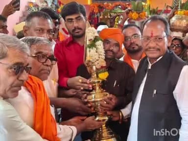 ಕಮಲನಗರ: ಮುರ್ಕಿಯಲ್ಲಿ ರೇಣುಕಾ ದೇವಿ ದೇವಸ್ಥಾನದಲ್ಲಿ ಕಳಸಾರೋಹಣ ಶಾಸಕ ಪ್ರಭು ಚೌಹಾಣ ಭಾಗಿ