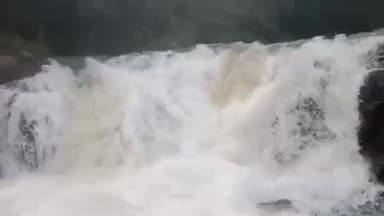 கொல்லிமலை: கொல்லிமலையில் தொடர் மழை காரணமாக ஆகாய கங்கை நீர்வீழ்ச்சியில் குளிக்க தடை விதித்துள்ளதாக மாவட்ட வனத்துறை அறிவித்துள்ளது