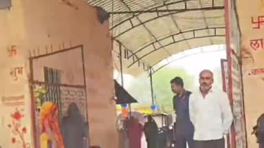 सुवासरा: गोपाल कृष्ण गणेश मगरा गौशाला में विधायक सहित कार्यकर्ताओं ने की गोवर्धन पूजा
