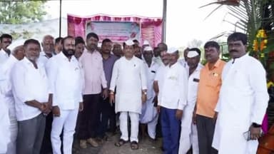ಸಿಂದಗಿ: ಸುರಗಿ ಹಳ್ಳಿಯಲ್ಲಿ ಕಬ್ಬು ಕಟಾವು ಕಾರ್ಯಕ್ರಮಕ್ಕೆ ಚಾಲನೆ ನೀಡಿದ ಶಾಸಕ ಅಶೋಕ ಮನಗೂಳಿ