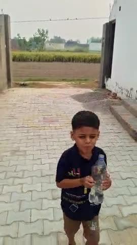 Wait for twist 💪
Wait for end 😅
#viral #funny #comedy #instagram #instagood #short #trendingreels #waitforend