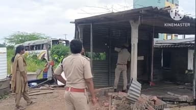 సత్తుపల్లి: ముత్తగూడెం వద్ద ఉన్న  అంతర్రాష్ట్ర చెక్ పోస్ట్ మూసివేత