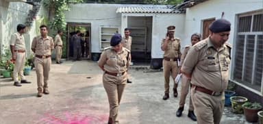 शाहजहांपुर: नारायणपुर गांव में भैया दूज पर मायके जाने से मना करने पर महिला ने खुद पी और बेटे को पिलाई कीटनाशक, हुई मौत