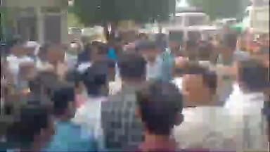 लुणी: जोधपुर लूनी थाना क्षेत्र में सतलाना के ग्रामीणों ने पंचायत समिति सदस्य के साथ मारपीट को लेकर न्याय की मांग की