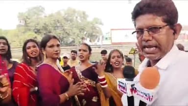 कुदरा सामाजिक का अध्यक्ष सपना किनर ने अपना परिचय दिया पत्रकार को जानकारी समाज सेवा के लिए हम लोग चलते हैं
