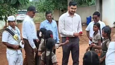 రాయదుర్గం: రేకులకుంట లో ప్రభుత్వ పాఠశాలను తనిఖీ చేసిన జిల్లా ట్రైనీ కలెక్టర్ సచిన్ రావర్