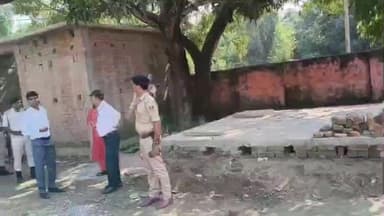 शिवहर: डीएम और एसपी ने पुरनहिया प्रखंड क्षेत्र के विभिन्न मतदान केंद्रों का किया निरीक्षण