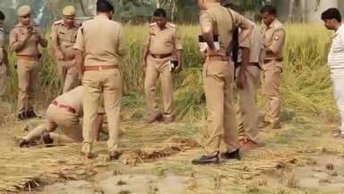 जनपद एटा के आवागढ़ थाना क्षेत्र के अंतर्गत जिनवली गांव 16 वर्षीय युवक शव मृतक की पहचान पिंटू पुत्र देवराज बघेल रूप हुई