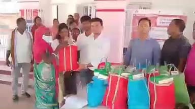 पाकुड़िया: पाकुड़िया CHC अस्पताल परिसर में टीबी मरीजों को मिला पोषण किट, 20 निक्षय मित्रों ने लिया गोद #doctor