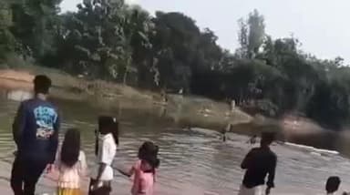 चकिया: सिकन्दरपुर में दोस्तों के साथ नदी में नहाने गए किशोर की डूबने से गई जान, परिजनों में मचा हड़कंप