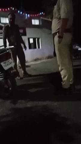 supa Police choki Mari kaarvayi Nahin ho rahi hai or hamare kutte Ko Mar dala h