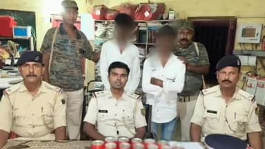 सुप्पी: सुप्पी में पुलिस ने 11 लीटर विदेशी शराब के साथ दो आरोपियों को किया गिरफ्तार, बड़ी कार्रवाई