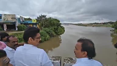 கண்டச்சிபுரம்: அரகண்டநல்லூர் தென்பணியாற்றில் நீர்வரத்து அதிகரிப்பு பொது மக்களுக்கு வெள்ள அபாய எச்சரிக்கை  முன்னாள் எம்பி நேரில் பார்வையிட்டு அறிவுரை.