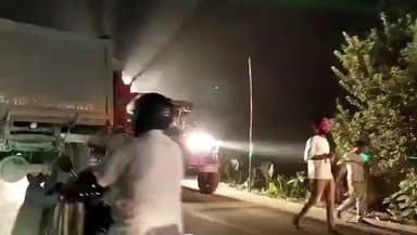 ताजपुर: ताजपुर में शांतिपूर्ण माहौल में धूमधाम से काली मूर्ति विसर्जन जुलूस का आयोजन