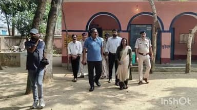 चान्दन: कटोरिया प्रखंड के विभिन्न मतदान केंद्रों का पर्यवेक्षक ने किया निरीक्षण