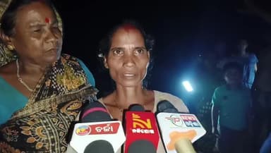 ଚାନ୍ଦବାଲି: ଚାନ୍ଦବାଲି ତଳବନ୍ଧ ଗ୍ରାମ ରେ ପୁଅ ଭୁଜାଲି ଚୋଟରେ ବାପା ମା ଗୁରୁତର ମାମଲା,ପ୍ରତିକ୍ରିୟା ରଖିଲେ ଆହତ ଙ୍କ ଝିଅ