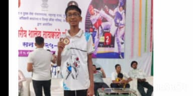 खेड: राज्यस्तरीय तायक्वांदो स्पर्धेत खेडच्या रितेश जाधव याला रौप्य पदक