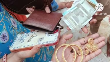 अयोध्या हनुमानगढ़ी मंदिर में महिला श्रद्धालु का 13 लाख रुपये का पर्स दर्शन के दौरान गुम हुआ, पुलिस ने लौटाया