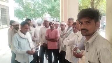 डूंगरपुर: बिछीवाड़ा थाना क्षेत्र में लट्ठ से हमले के बाद बाइक अनियंत्रित होकर गिरी, हादसे में तीन युवक गंभीर रूप से घायल