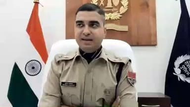 झुंझुनू: झुंझुनू के पुलिस अधीक्षक बृजेश ज्योति उपाध्याय ने जिले की सुरक्षा के लिए 6 पुलिस अधिकारियों को रात्रि गश्त पर नियुक्त किया