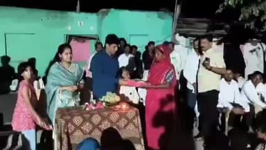 जळगाव जामोद: आदिवासी बांधवांसोबतच्या दिवाळीने वाढविला सणाचा गोडवा संदीप शेळके यांची सहकुटुंब कुवरदेव येथे दिवाळी साजरी