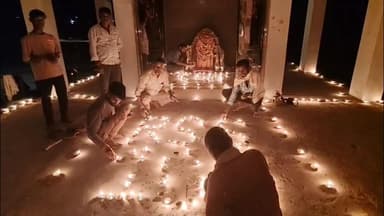 इंद्रगढ़: संस्कृत नगरी आजन्दा में श्रीराम युवा संघ द्वारा भव्य दीपोत्सव का आयोजन किया गया
