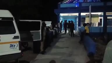মাদারিহাট: মাদারিহাটের ছেকামারিতে বুধবার সন্ধ্যায় হাতির হানায় মৃত্যু হল এক ব্যক্তির