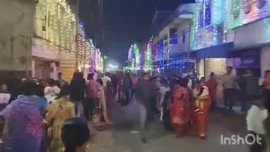 খাতড়া: কালীপুজোর রেশ এখনও খাতড়ায়, দর্শনার্থীদের উপচে পড়া ভিড় খাতড়া বাজারে