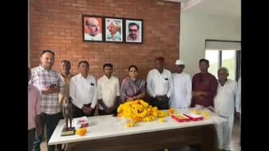 મોરવા હડફ: મોરવા હડફના ધારાસભ્ય નિમિષાબેન સુથારના કાર્યાલય ખાતે નૂતન વર્ષ સ્નેહમિલન સમારોહ યોજાયો હતો