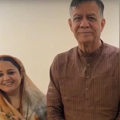 कानपुर: सीसामऊ के सपा विधायक नसीम सोलंकी ने इरफान सोलंकी के साथ विधानसभा अध्यक्ष से मिलकर भाई दूज का टीका लगाने की इच्छा जताई