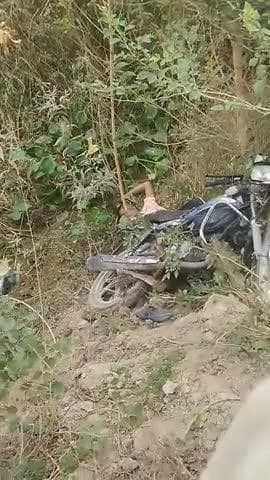 Shahar ke up ke amanpur ka ladke ke accident mahamai ke pass 11000 voltage ke khambe mein lagne Se Hui Maut 7 ghante