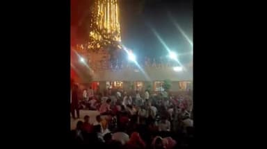 ललितपुर: शहर के मंदिरों में अन्नकूट महोत्सव का आयोजन, हजारों श्रद्धालुओं ने प्रसाद ग्रहण किया
