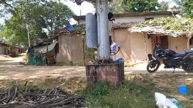 छठ घाट सलका करीमन तालाब के समीप स्थित हाई मास्क की मरम्मत प्रारंभ क्रेड़ा विभाग को ग्राम वासियों ने दिया धन्यवाद!