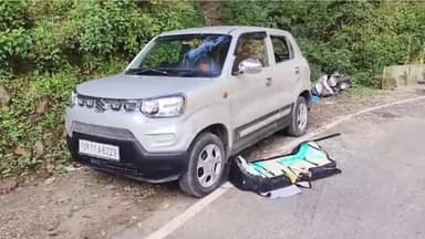 पोखरी: पोखरी वामनाथ सड़क पर पाव के ग्रामीणों की गाड़ियों को नुकसान पहुंचाने से ग्रामीणों में आक्रोश, पुलिस से की गई शिकायत