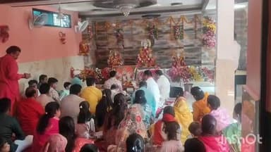 मनेंद्रगढ़ के चित्रगुप्त मंदिर में कायस्थ समाज ने की कलम-दवात की पूजा, बड़ी संख्या में श्रद्धालु शामिल हुए