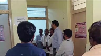 ఇటిక్యాల: ఇటిక్యాల మండల ప్రాథమిక ఆరోగ్య కేంద్రాన్ని ఆకస్మికంగా తనిఖీ చేసిన జిల్లా కలెక్టర్ సంతోష్