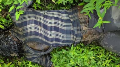 భీమడోలు పోలీస్ స్టేషన్ పరిధిలో కూరెళ్ళగూడెం నుండి భీమడోలు వెళ్లే మార్గ మధ్యలో గుర్తు తెలియని వ్యక్తి మృతి