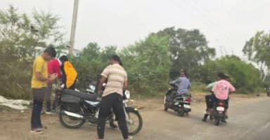 सीहोर: हाईवे स्थित क्रिसेंट के पास सड़क हादसा, बाइक दुर्घटनाग्रस्त, बाइक चालक मामूली रूप से घायल
