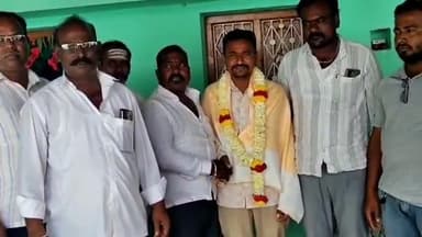 ಜೇವರ್ಗಿ: ಕಟ್ಟಡ ಮತ್ತು ಅಸಂಘಟಿತ ಕಾರ್ಮಿಕರ ಸಂಘದ ನೂತನ ಜಿಲ್ಲಾಧ್ಯಕ್ಷರಾಗಿ ರಾಜು ದೊರೆ ಆಯ್ಕೆ, ಪಟ್ಟಣದಲ್ಲಿ ಹರ್ಷೋತ್ಸವ