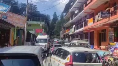 भनोली: जागेश्वर धाम में जाम ने छुड़ाए पसीने, मंदिर में प्रवेश के लिए लोगों की दिन भर लगी रही कतार