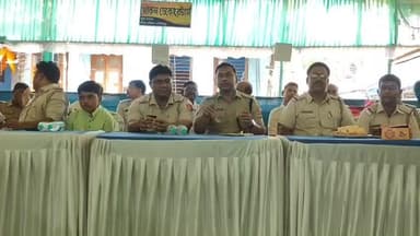দাঁতন ১: দাঁতনে বিশেষ চাহিদা সম্পন্ন শিশুদের নিয়ে ভাইফোঁটার আয়োজন করল দাঁতন পুলিশ!